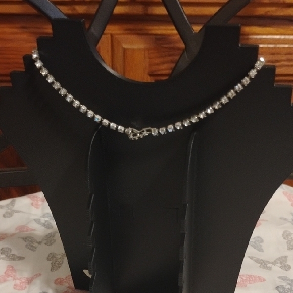 ✨ Formal Rhinestone Statement Necklace ✨ - Picture 3 of 3